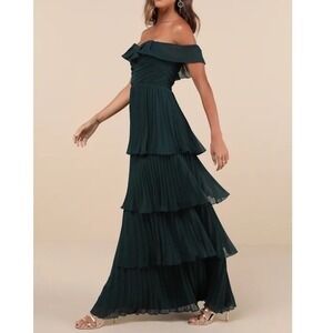 NWT Lulus Always Remarkable Emerald Pleated Off-the-Shoulder‎ Maxi Dress Small